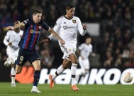 窗口期欧联焦点战，北京首钢调整名单，质疑声仍在，心理建设被强调的简单介绍