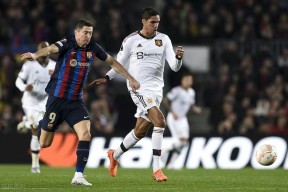 窗口期欧联焦点战，北京首钢调整名单，质疑声仍在，心理建设被强调的简单介绍